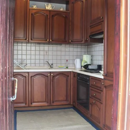 Castaneda House 1 波尔塔里亚