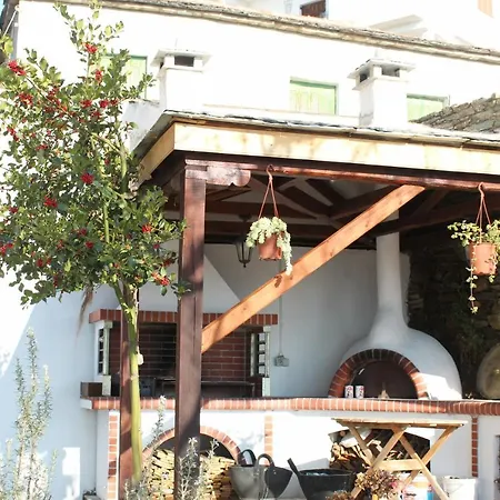 Castaneda House 1 *